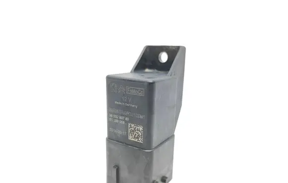 Glow plug pre-heat relay