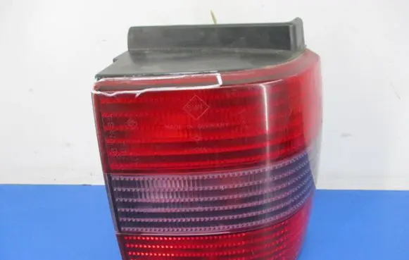 Volkswagen PASSAT B4 Rear/tail lights 3A9945112B