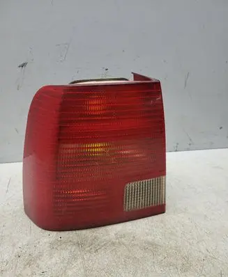 Volkswagen PASSAT B5 Rear/tail lights