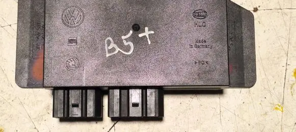 Volkswagen PASSAT B5.5 Comfort/convenience module 1C0959799B 5DK00821400
