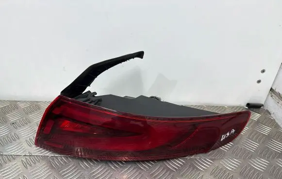 Alfa Romeo Giulia Rear/tail lights 00505485620