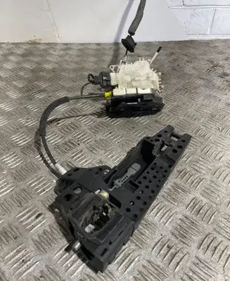 Audi A6 S6 C7 4G Front door lock 8J2837015C