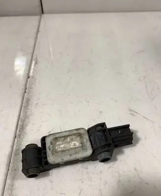 Audi A4 S4 B7 8E 8H Airbag deployment crash/impact sensor 8E0959651A