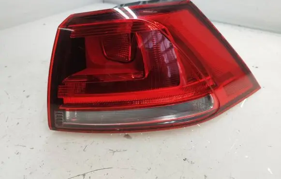 Rear/tail lights