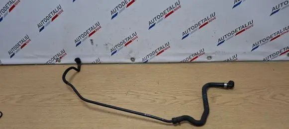 Engine coolant pipe/hose