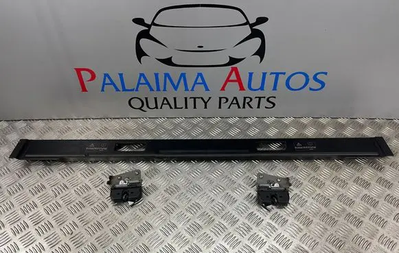 BMW 5 E60 E61 Trunk/boot sill cover protection 51467038355