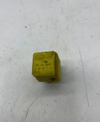 Mercedes-Benz GLK (X204) Other relay 4RD00779424 A0025427419