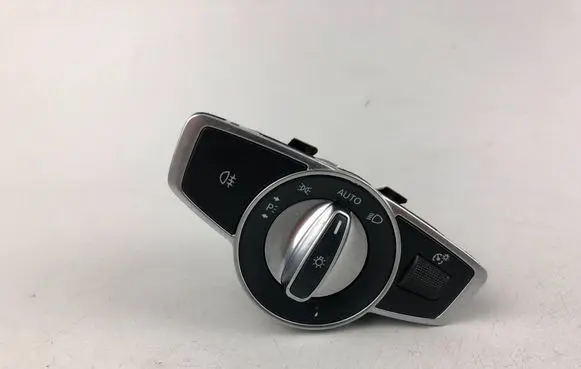Mercedes-Benz C W204 Light switch A2059051810
