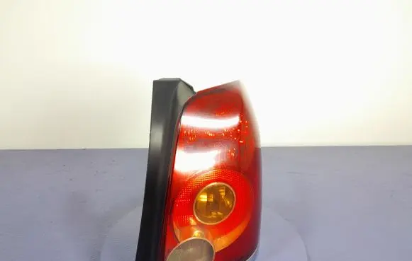 Toyota Avensis Verso Rear/tail lights