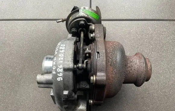 Volvo V50 Turbo 9686120680 968612068005 9685293080