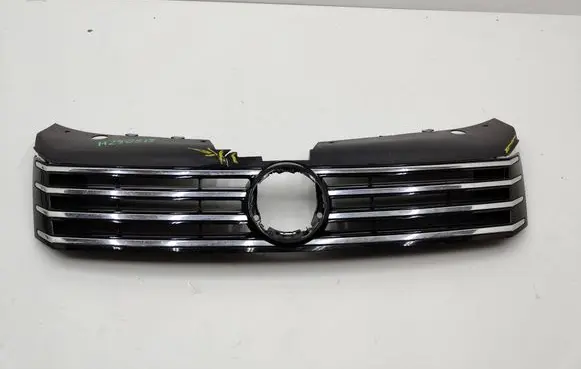 Volkswagen PASSAT B7 Front bumper upper radiator grill 3AA853651