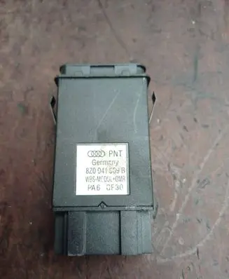 Audi A2 Hazard warning light relay 8Z0941509B