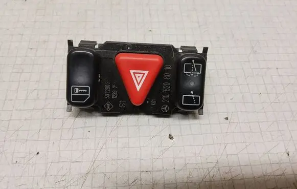 Mercedes-Benz E W210 Hazard light switch 2108208010