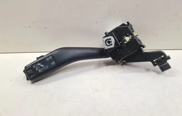 Skoda Superb B6 (3T) Indicator stalk 1K0953513G