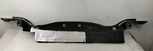 Volkswagen Tiguan Wiper trim 571806239