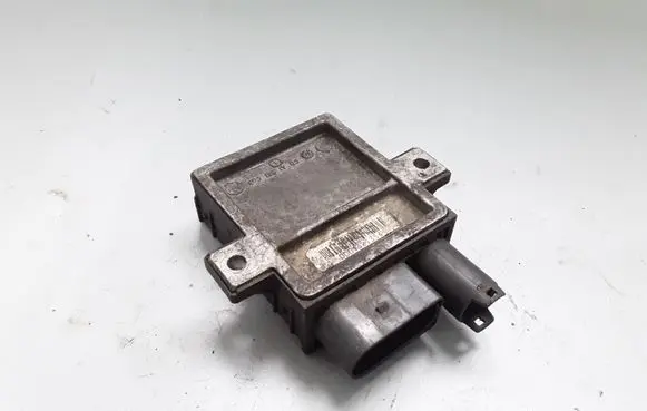 Jeep Grand Cherokee (WK) Coolant fan relay 0001321354
