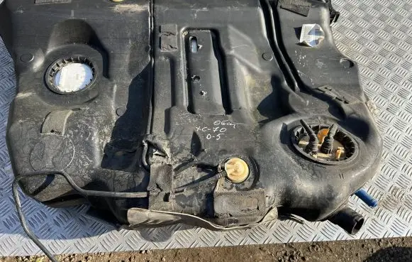 Volvo XC70 Fuel tank 