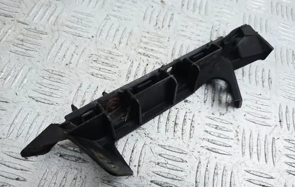 Seat Ibiza IV (6J,6P) Front bumper mounting bracket 6J0807184