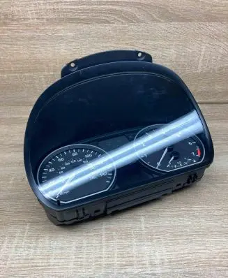 BMW 1 E81 E87 Speedometer (instrument cluster) 9187039 1024962