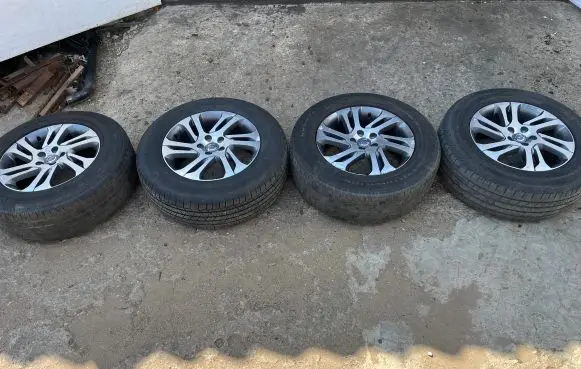 Volvo XC60 R17 alloy rim 