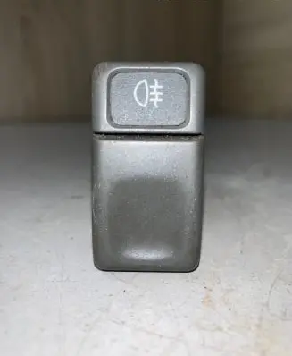 Fog light switch