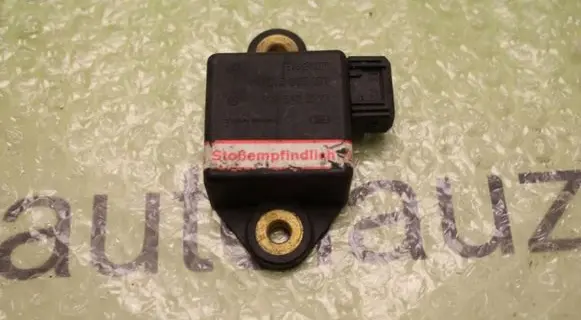 Mercedes-Benz S W140 ESP acceleration yaw rate sensor A0105425117 0105425117