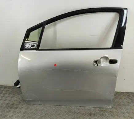 Toyota Prius (XW50) Front door 6700247161 6700247160