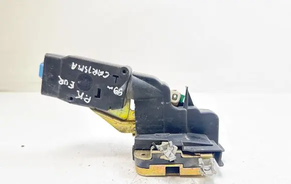 Mitsubishi Carisma Front door lock