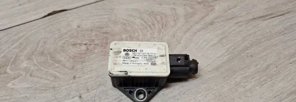 Audi A6 S6 C5 4B ESP acceleration yaw rate sensor 8e0907637b