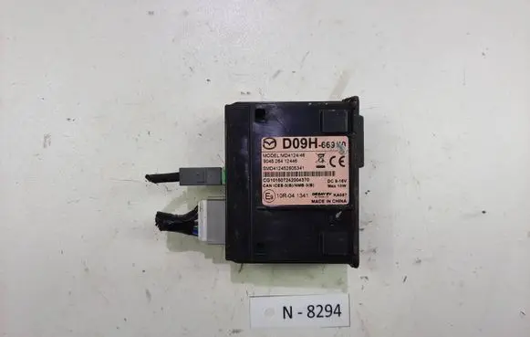 Mazda CX-5 USB socket connector D09H669U0