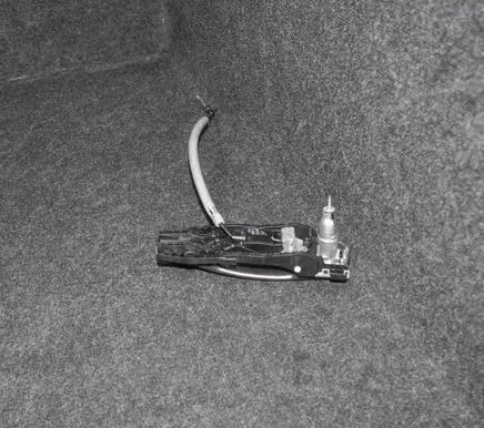 Skoda Yeti (5L) Front door exterior handle 5N0837017E