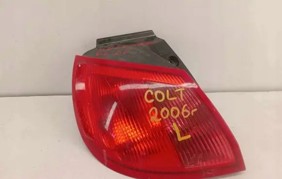 Mitsubishi Colt Rear/tail lights