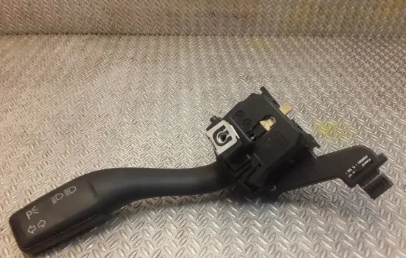 Audi A3 S3 8P Indicator stalk 8P0953513A