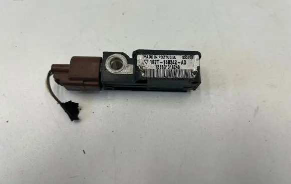 Ford Mondeo Mk III Airbag deployment crash/impact sensor 1S7T14B342AD 23EB0101E243