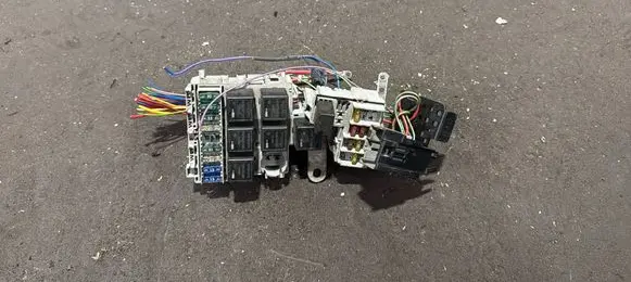 Volvo V70 Fuse box set 30656936