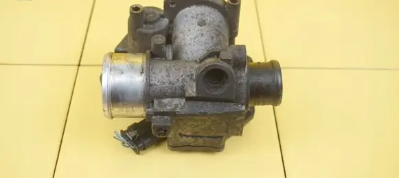 Opel Corsa E Throttle body valve 55260126 B13DTR