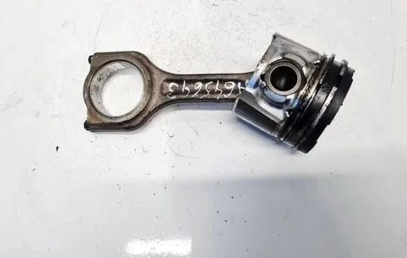 Ford Focus Piston with connecting rod