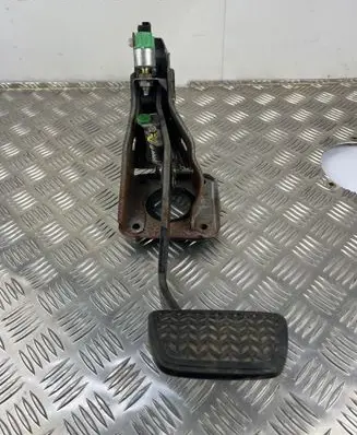 Lexus LS 430 Brake pedal 4712150020 1321e15