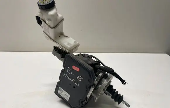 Volkswagen PASSAT B8 Master brake cylinder 5QE614105AR