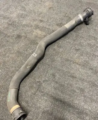 BMW 5 G30 G31 Engine coolant pipe/hose 8573233