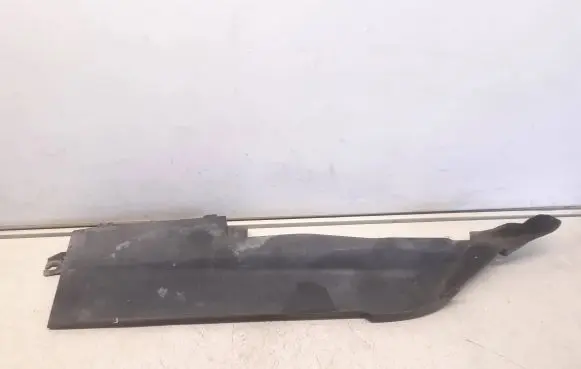 Audi A8 S8 D4 4H Other engine bay part 4H0819335