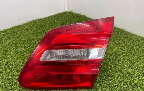 Mercedes-Benz B W246 W242 Tailgate rear/tail lights A2469066400