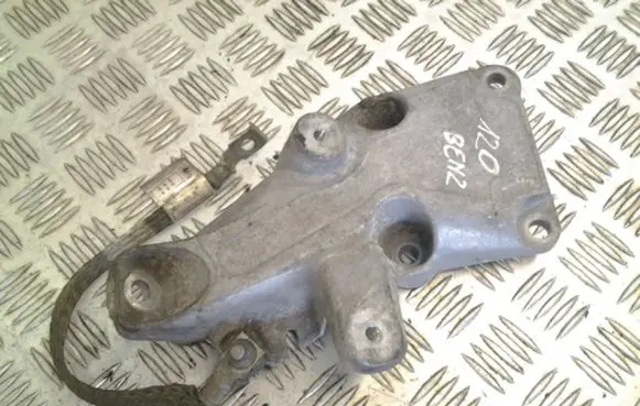 BMW 1 E81 E87 Engine mounting bracket 24168110