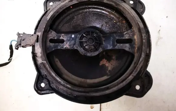 Audi A3 S3 8P Front door speaker 8h0035411