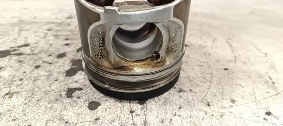 Jaguar XE Piston 0831554 HSRI