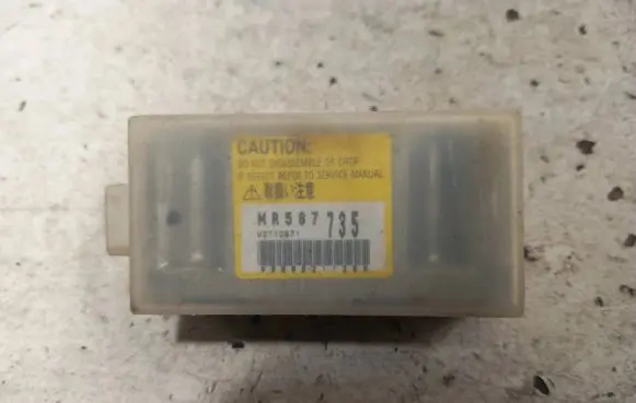 Mitsubishi Outlander Airbag deployment crash/impact sensor MR587735 W2T10671