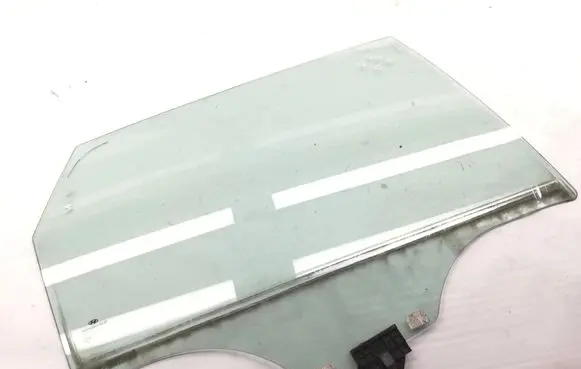 Hyundai i30 Rear door window glass 