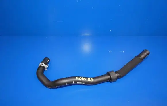 Volvo XC90 Engine coolant pipe/hose 32138845