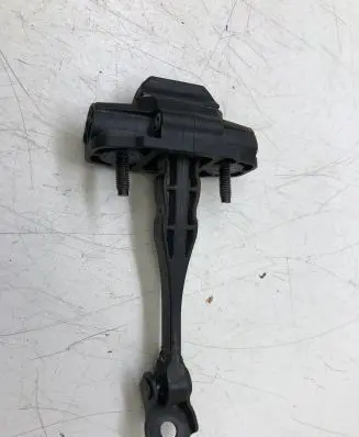 Ford Puma Front door check strap stopper