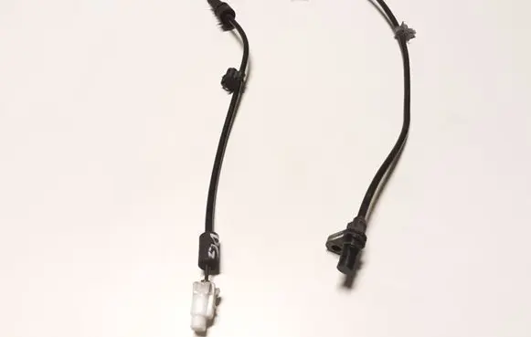 Suzuki SX4 ABS rear brake sensor 5631079J00